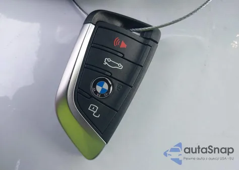 2025 BMW 3 Series 330I xDrive from USA, damaged, VIN 3MW89CW08S8F36170